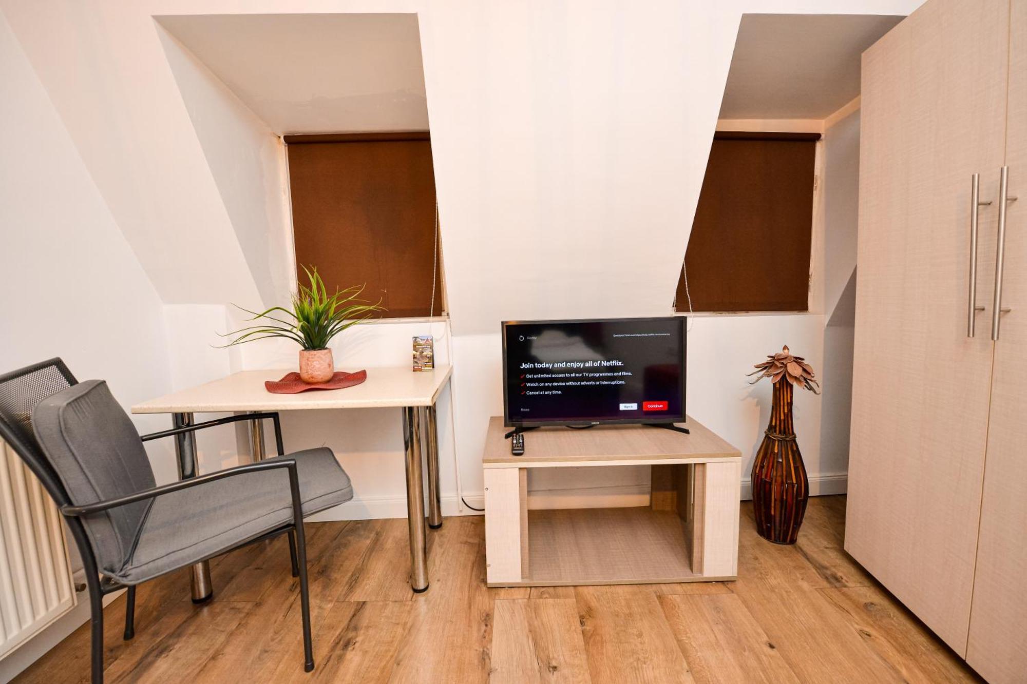 Bucharest City Center Suites Екстериор снимка
